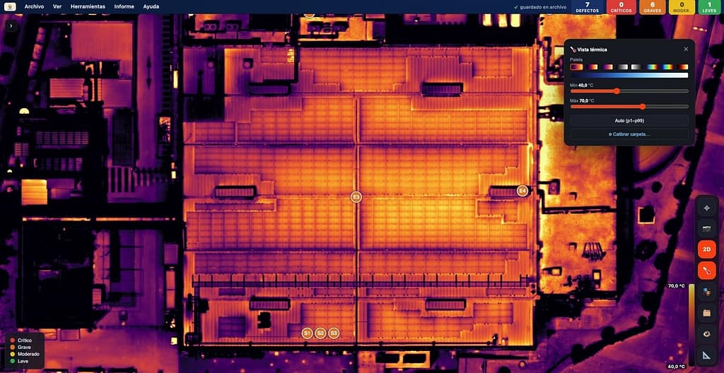 Capa de termografía radiométrica medible en grados centígrados sobre el modelo en el visor SolDron 360