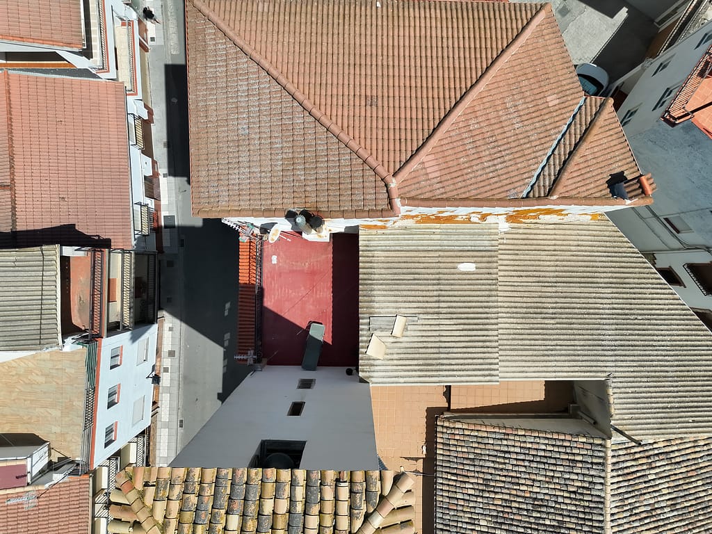 Services Inspección visual de fachadas y estructuras de difícil acceso mediante dron