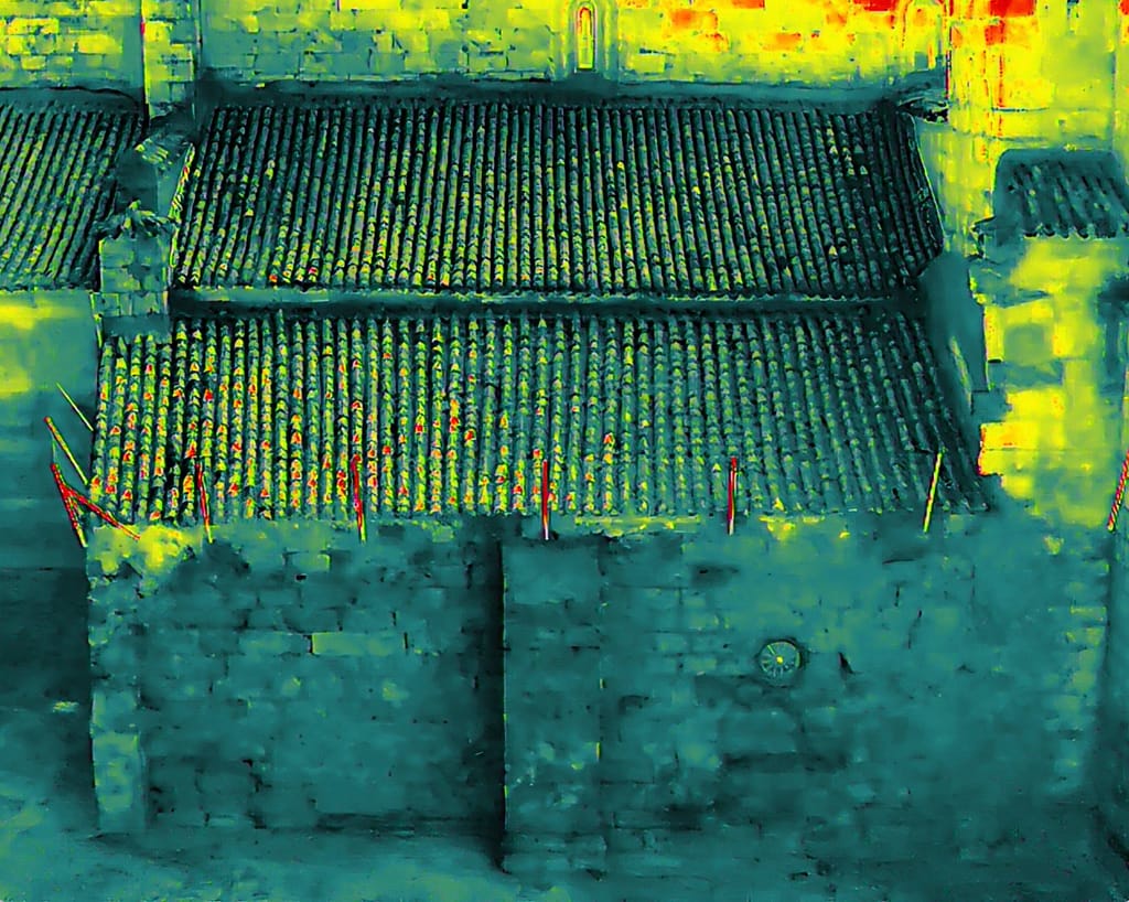 termografia aerea tejado con anomalias termicas